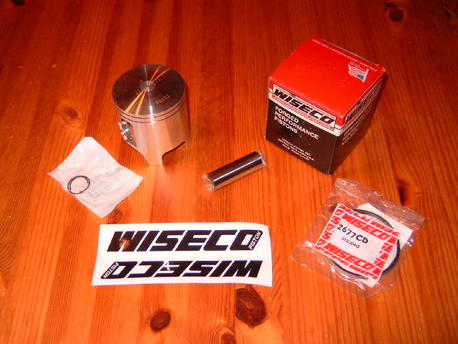 mäntäsarja Wiseco CR250 ´97-01 ( 66.36mm )